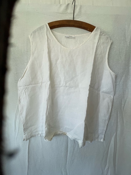 bryn Walker Tops - BRYN WALKER white new without tags  100% linen size L